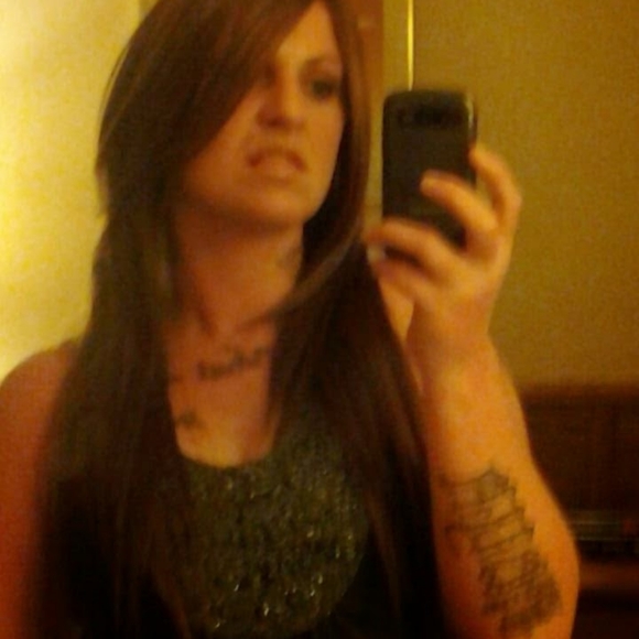 Meet your Posher, Crystal - Picture 9 of 16